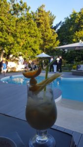 Cocktail au bord de la piscine - Prestacocktails - Barman à domicile - Nantes - Evénementiel - Organisation de soirée